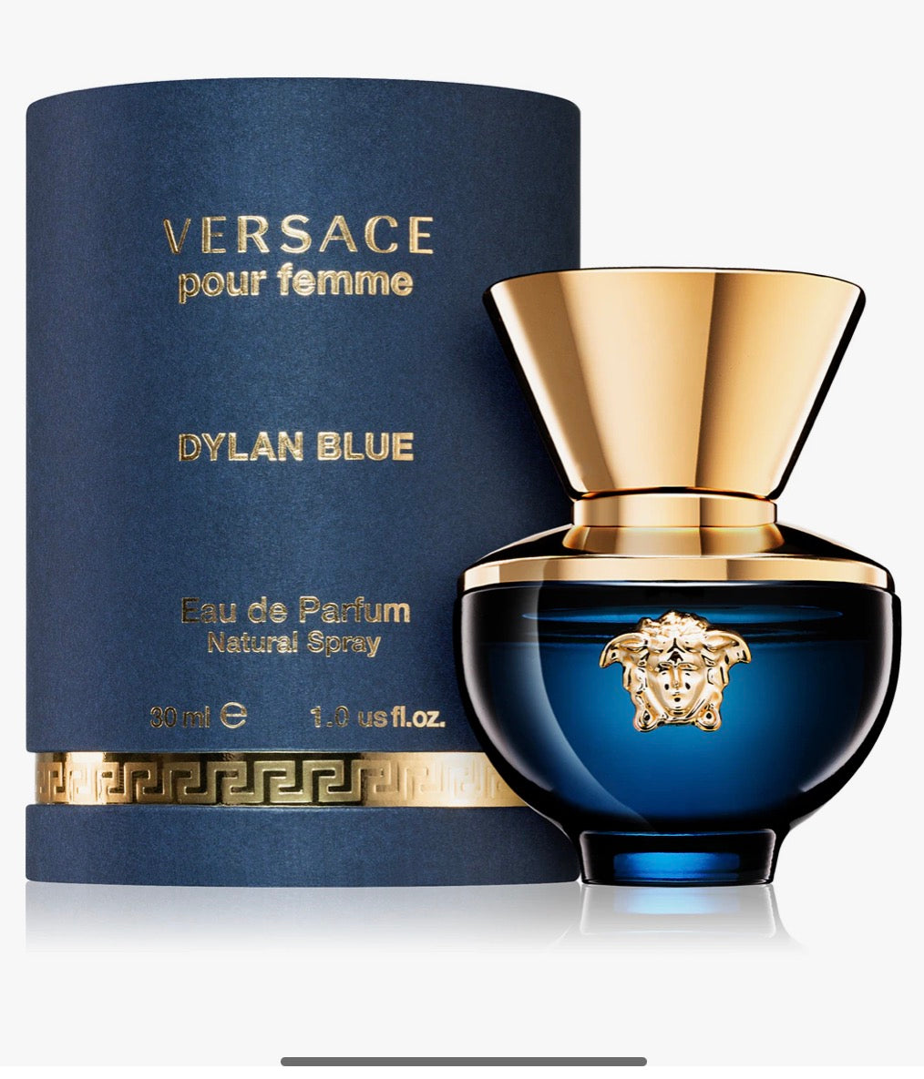Versace
Dylan Blue Pour Femme
Eau de Parfum -donna 30ml