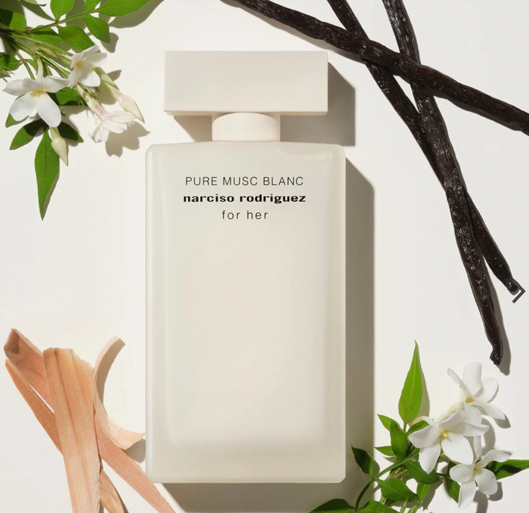 narciso rodriguez
for her PURE MUSC BLANC:
eau de parfum intense donna 100ml