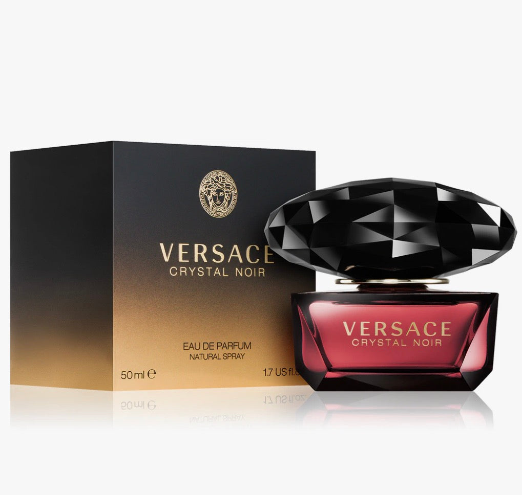 Versace:
Crystal Noir
Eau de Parfum -donna 50ml